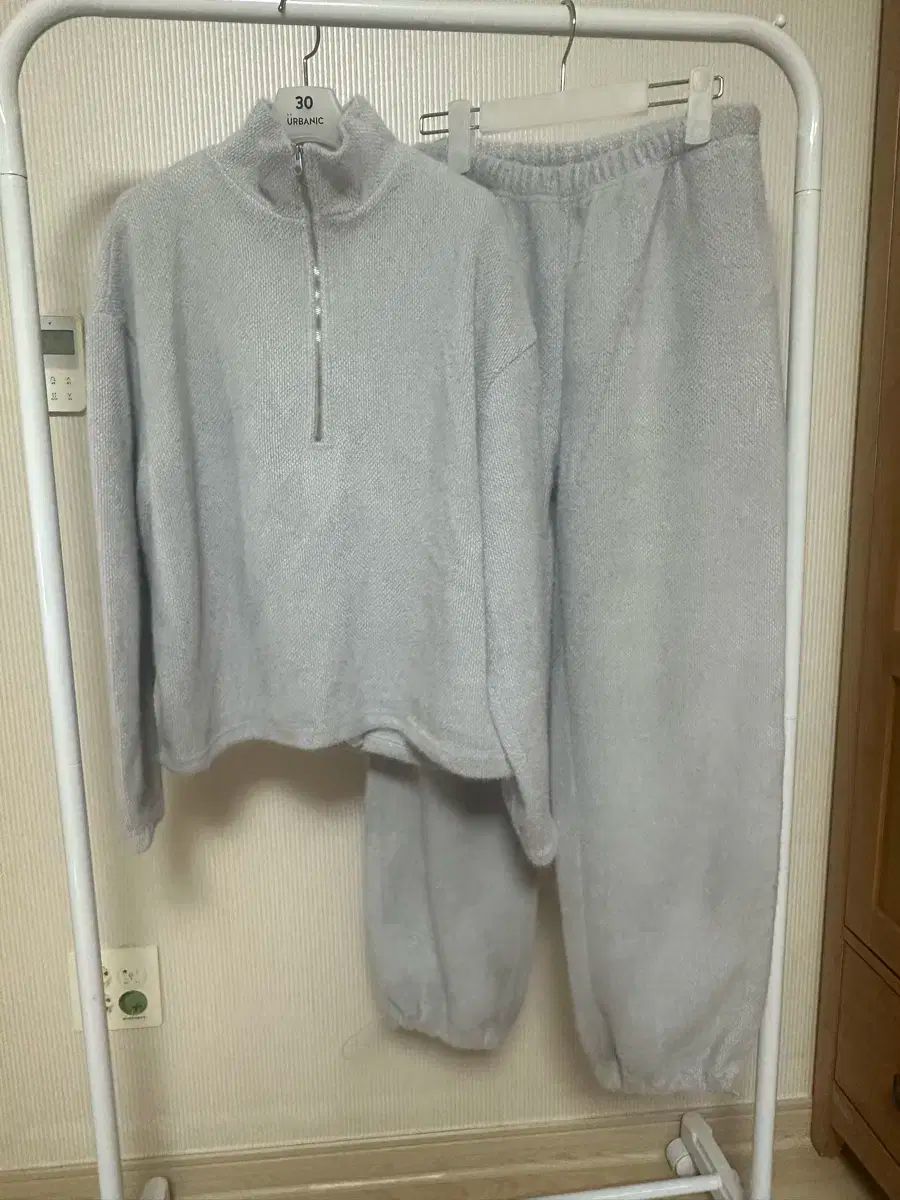 アプリーチェ フラッフィー ツイード セットアップ