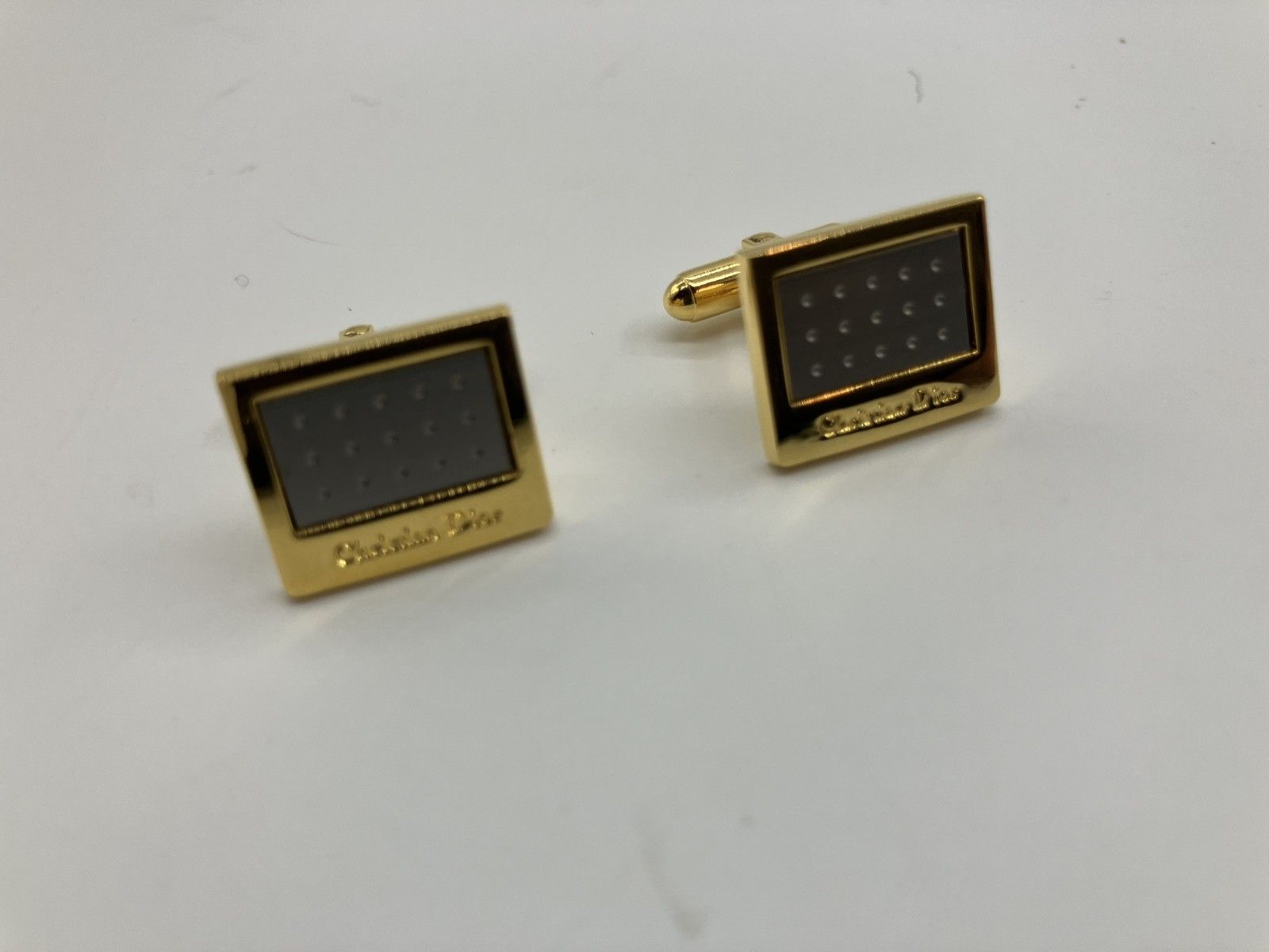 Christian Dior クリスチャンディオール カフス 新品 ケース付き Dior カフス