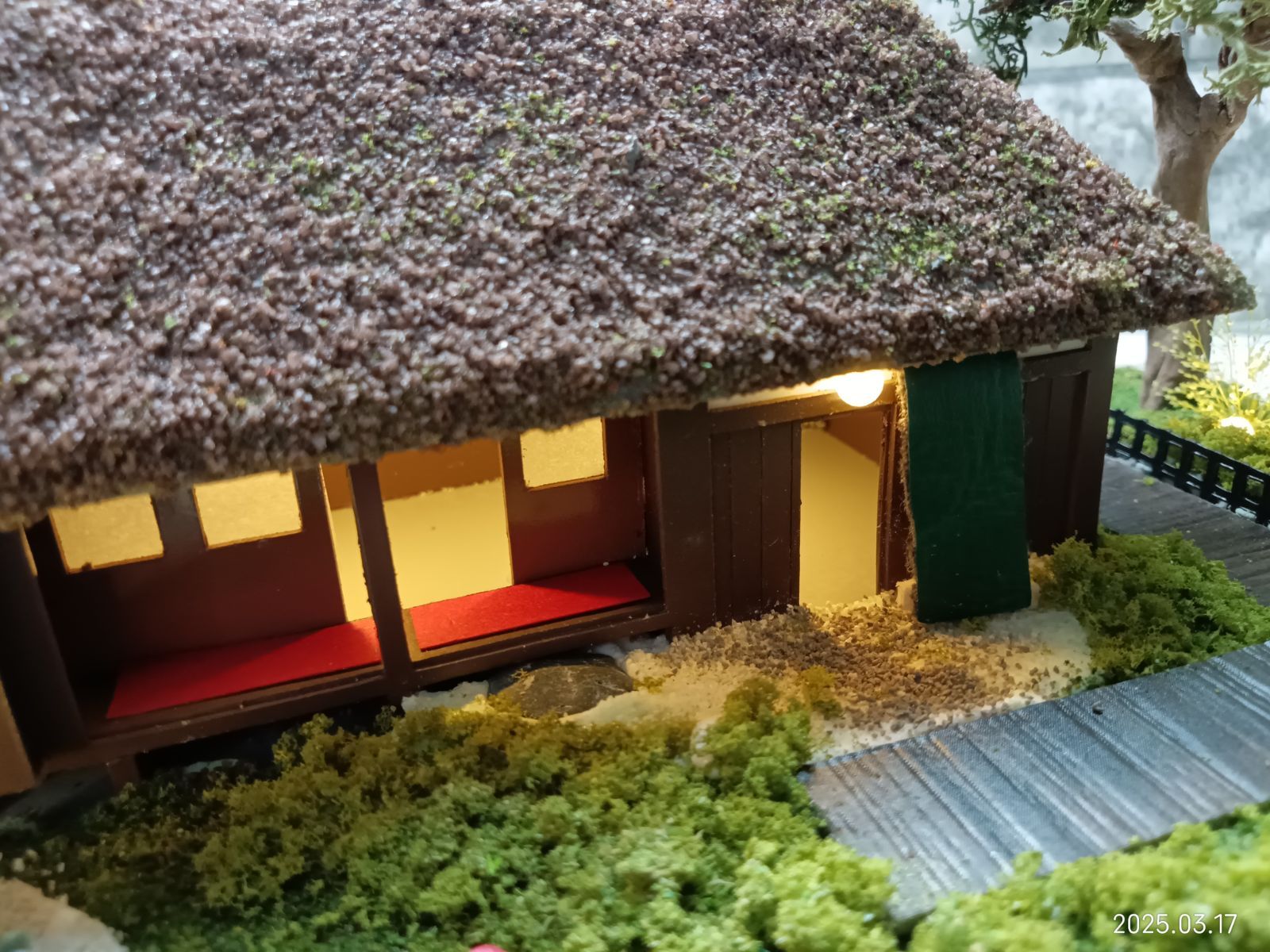 HOゲージ】茅葺き屋根の古民家 ジオラマ＆モジュール（☆建屋照明付