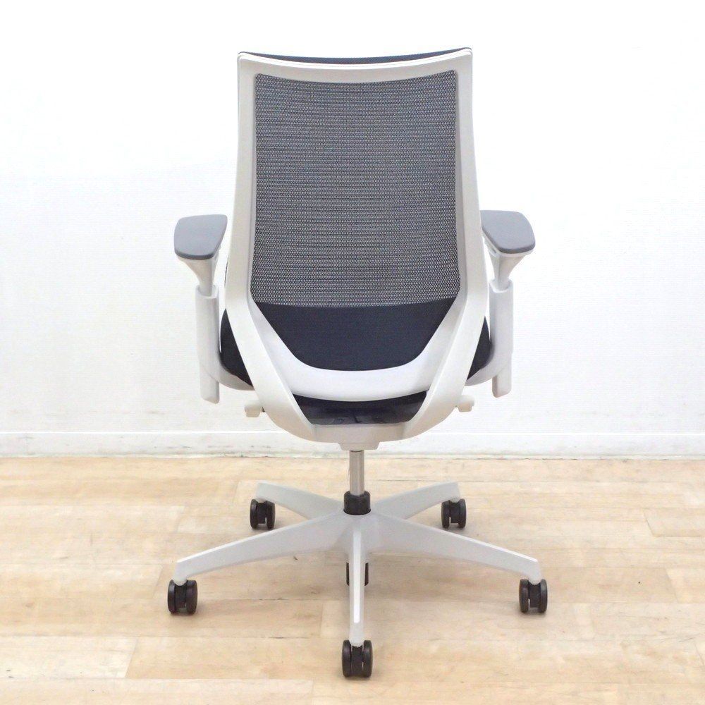 アジャスタブルアーム