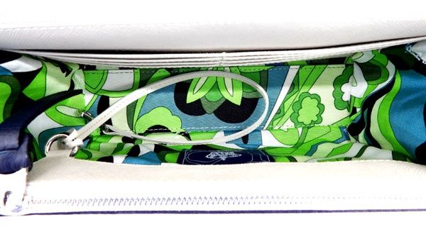 シュリンク型押し