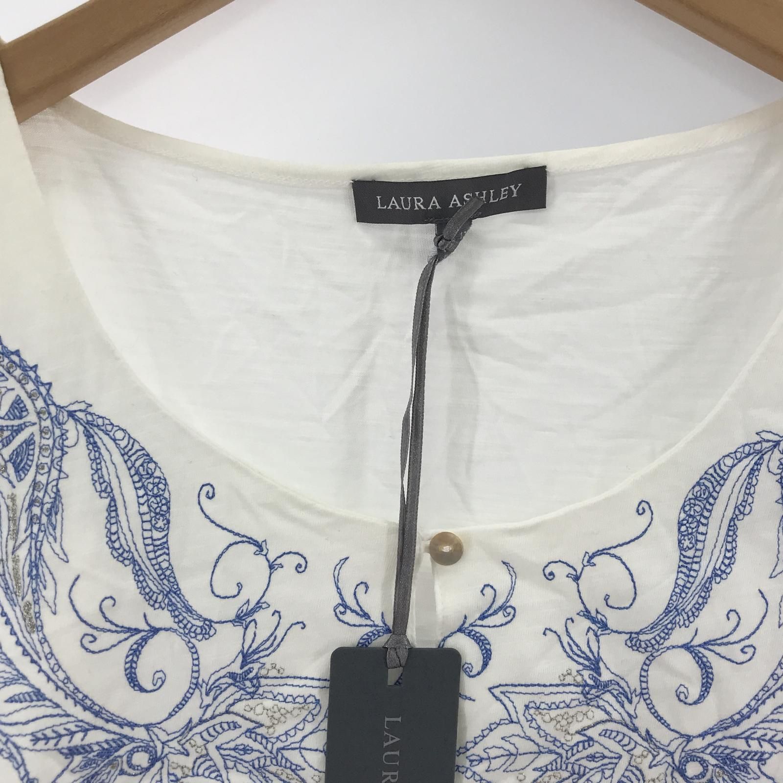 美品 LAURA ASHLEY ローラ アシュレイ タグ付き 刺しゅう