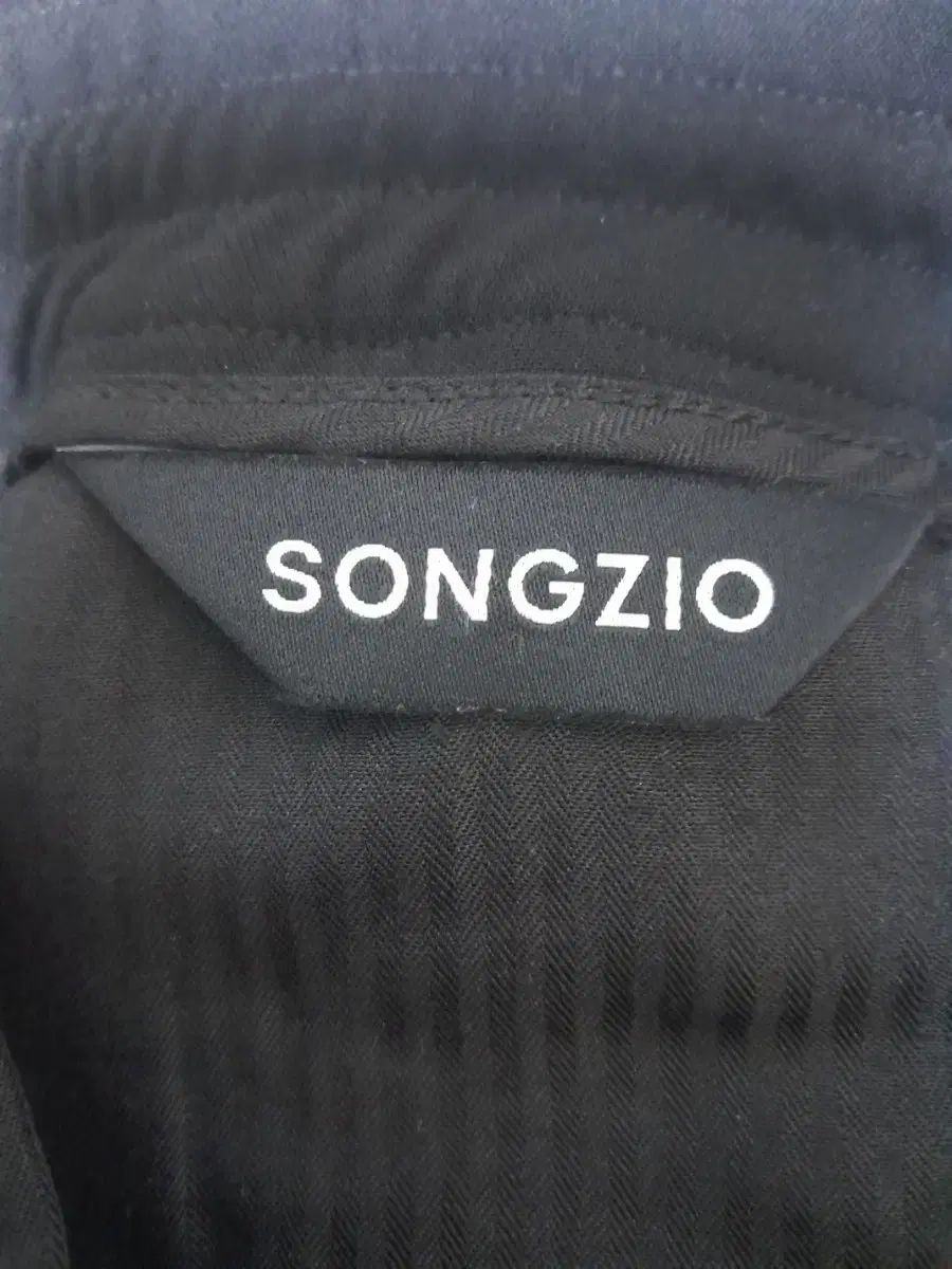 ゴム シャーリング