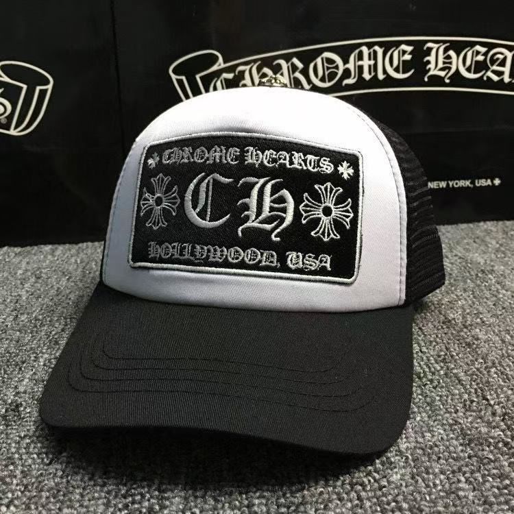CHROME HEARTS トラッカー キャップ