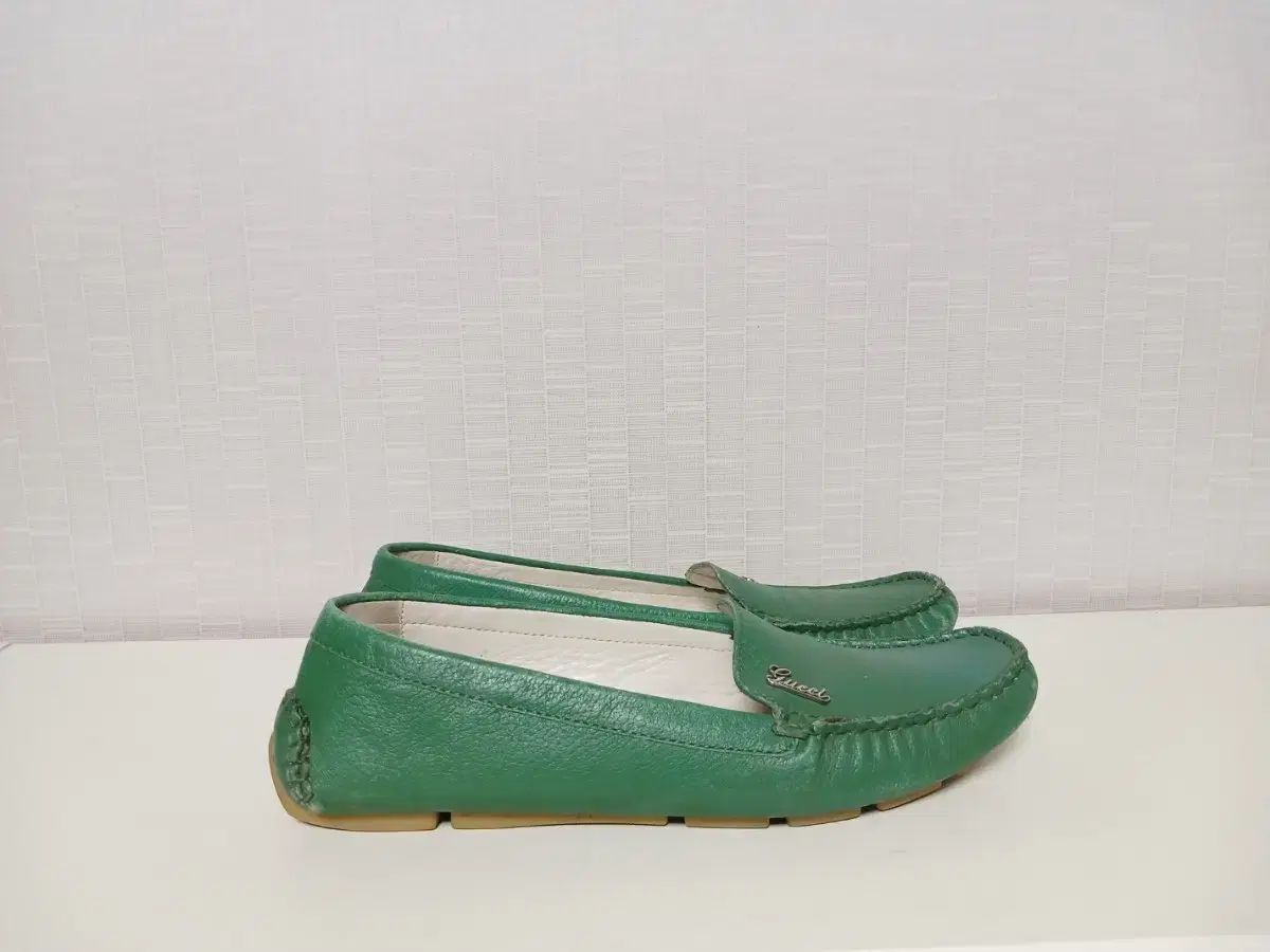 GUCCI グッチ レディース ローファー 37 5