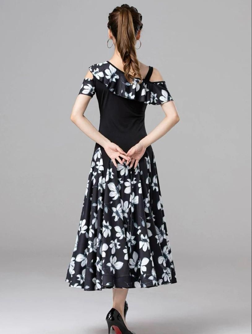 スタンダード練習着！花柄ワンピース?二の腕が目立ちにくいデザイン