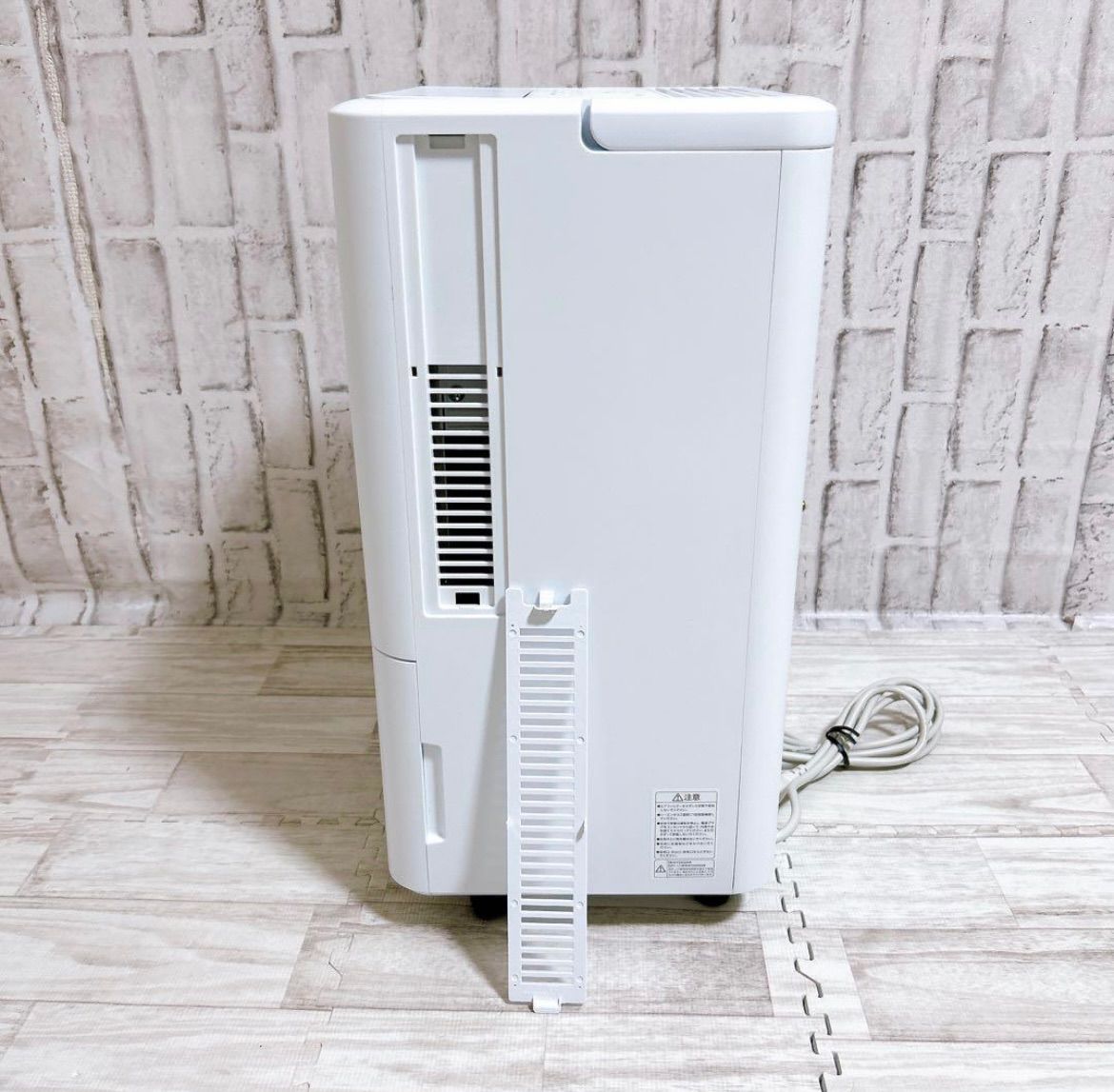 ほぼ アイリスオーヤマ コンパクトクーラー ICA-0302G 25年製 WWW_KANDAIZUMI_COM