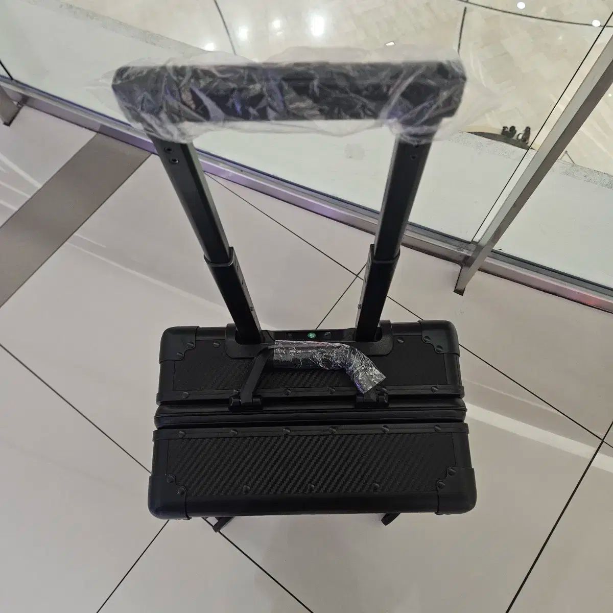 ブラック キャリーケース スーツケース 旅行用 トランク