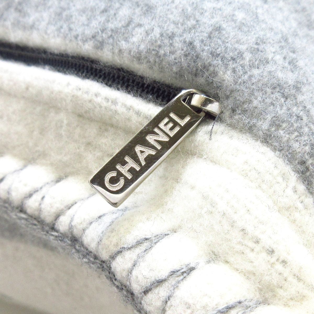 CHANEL - シャネル CHANEL ウール ネイビー ホワイト シルバー ココマーク ロゴ クッション 楽天市場】シャネル CHANEL ウール ネイビー ホワイト シルバー