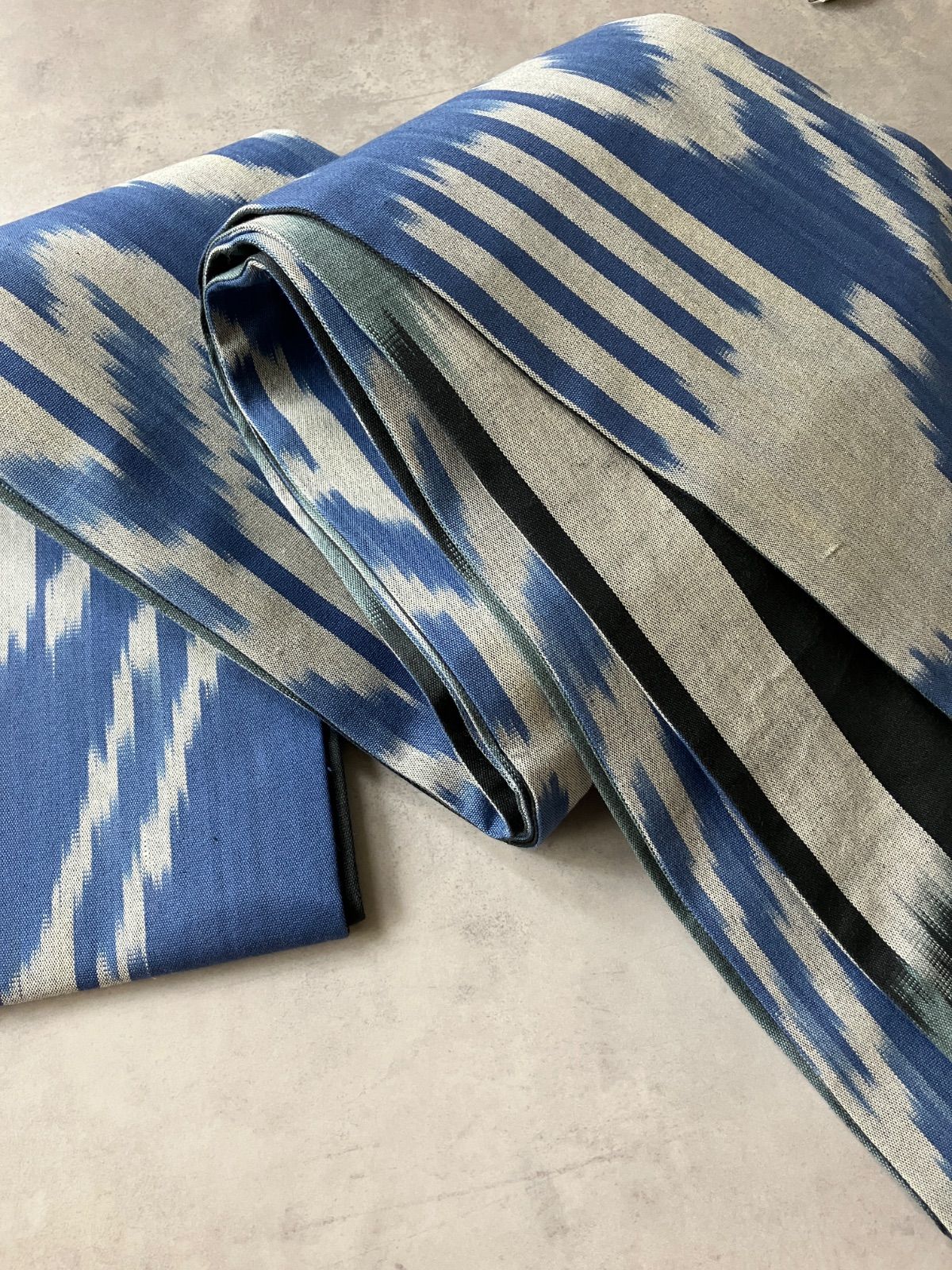 リバーシブル半幅帯 ストームブルー アドラスコットンイカット ブルーグレー×ブラックストライプ OH019
