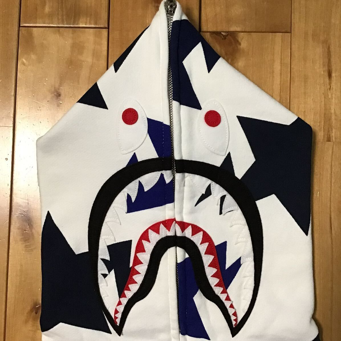 ☆NFS限定☆ スター シャーク パーカー Sサイズ a bathing ape bape