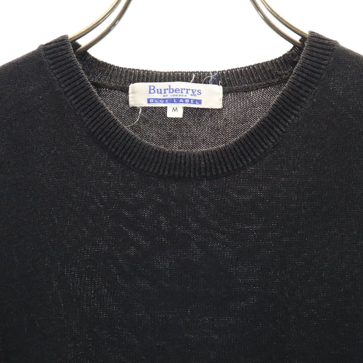 希少　バーバリーブルーレーベル　ニットポンチョ　金ボタン　赤　Mサイズ　三陽商会 希少 バーバリーブルーレーベル ニットポンチョ 金ボタン 赤 M