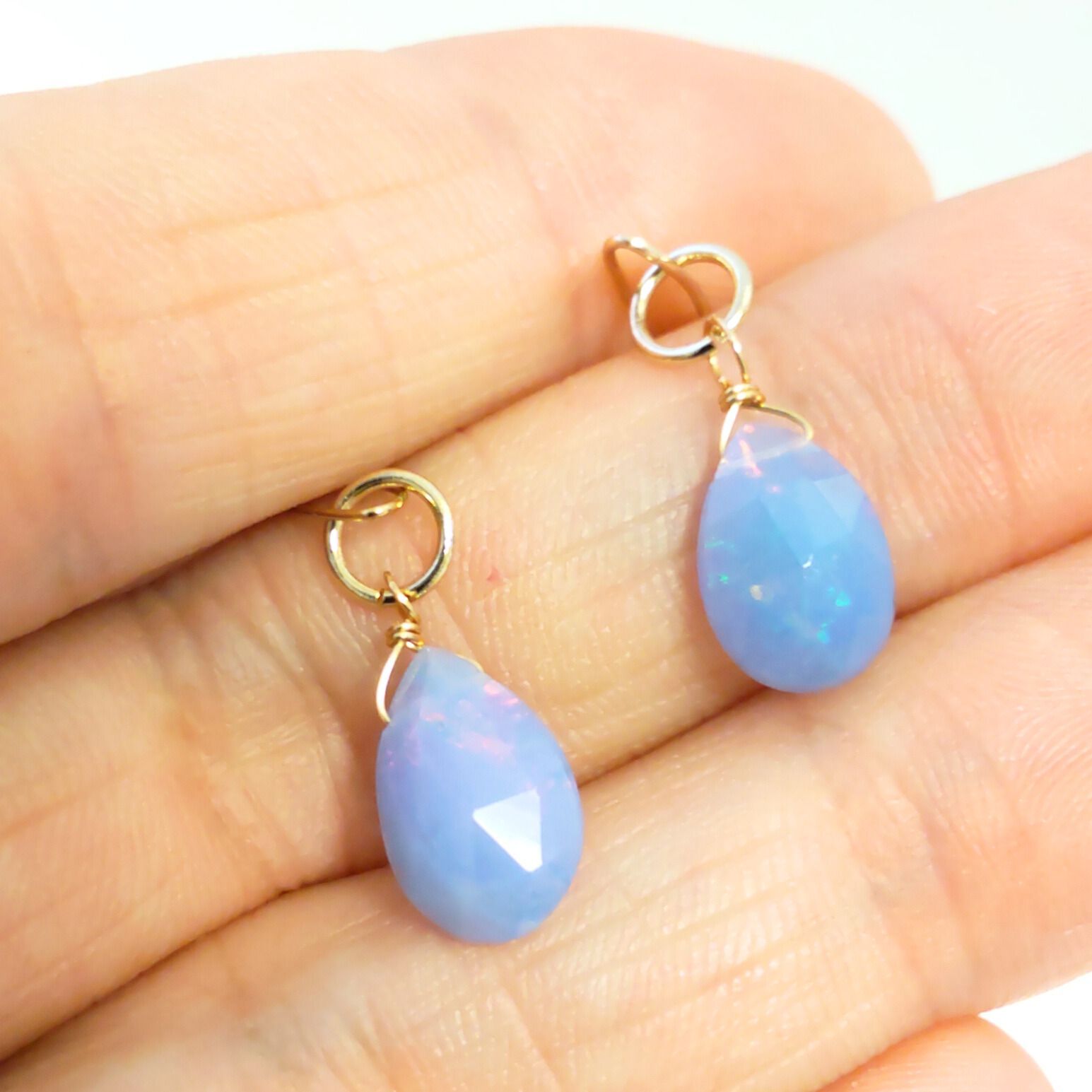 14kgfミルキーカラーオパールピアス/イヤリング