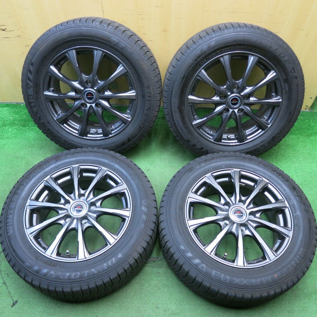 バリ溝 キレイ 8.5分 スタッドレス 205|60R16 ダンロップ ウインターマックス 03 AIRNOVA エアノヴァ 16インチ PCD114.3|5H 5052408HAス