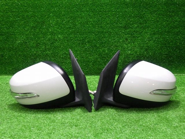 ミライース DBA-LA300S 左サイドミラー W24 FD10 87940-B2G30 中古中古部品 ミライース LA300S 右ｻｲﾄﾞﾐﾗｰ