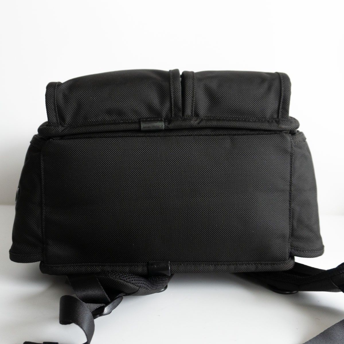 美品】 TUMI トゥミ 【26173DH/ALPHA2 コンパクト ラップトップ