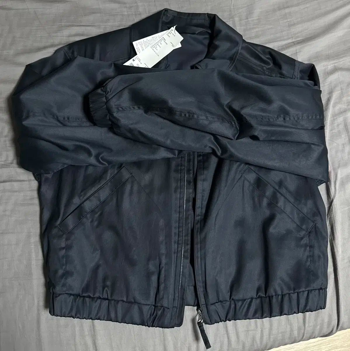 UNIQLO(ユニクロ) ジップアップショートブルゾン 黒 M 新品 ユニクロ