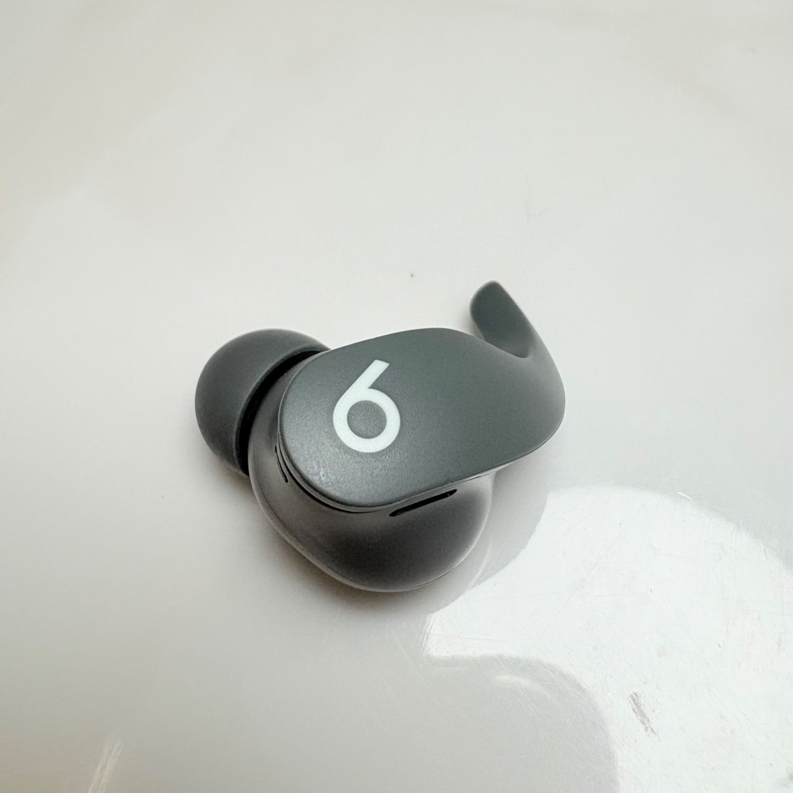 Beats Fit Pro 左のみ グレー、灰色片耳 ビーツバイドクタードレ ビーツフィットプロ タイプＣ 国外正規品 アップル Apple  イヤフォン イヤホン いやほん ワイヤレス ブルートゥース Bluetooth 純正 高音質 重低音 S249 - メルカリ