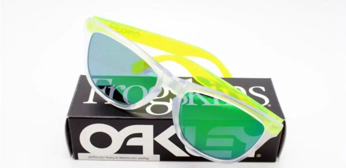 OAKLEY オークリー フロッグスキン サングラス 9245 ー 5354 蛍光