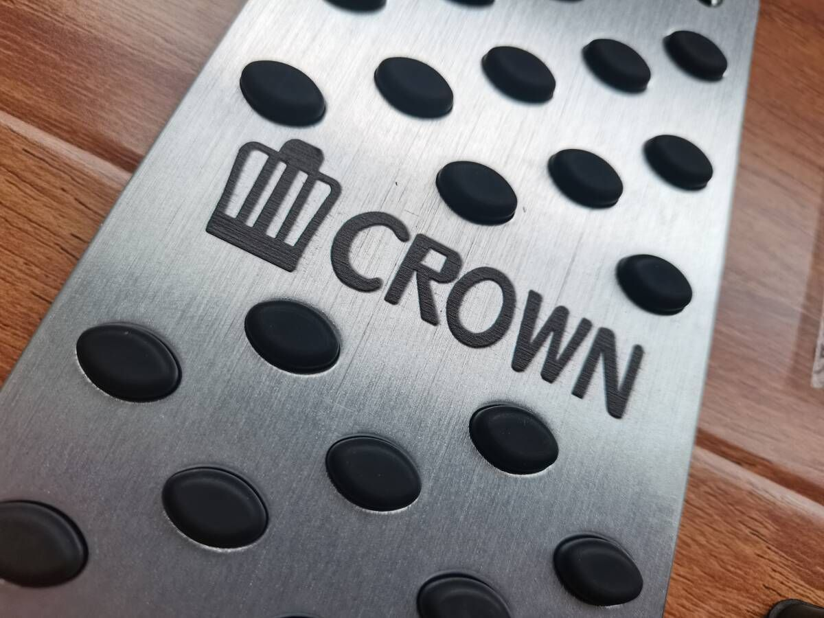 新品 トヨタ CROWN クラウン マークＸ 高品質 アルミペダル AT用 210系 220系 等 はめ込み式 オルガン式 フルセット