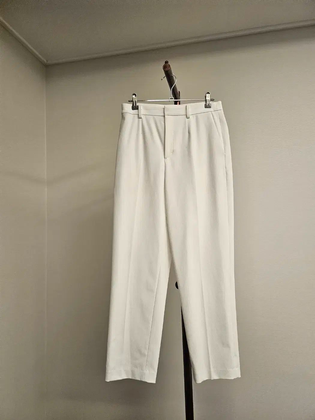 パンツ　ホワイト　M 新品　フォロー割-200円 SS】WOMEN COOLMOTION ツイル ショートパンツ ホワイト 071642406