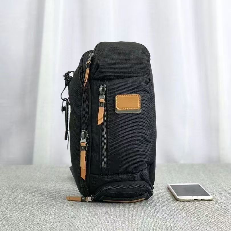 新品 Alpha Bravo TUMI『ケリー』 TUMI『ケリー』スリング ボディバッグ - メルカリ