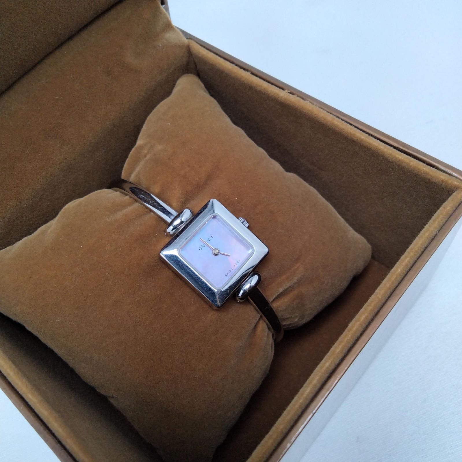 ️GUCCI ️グッチ クォーツ 1900 バングルウォッチ 腕時計