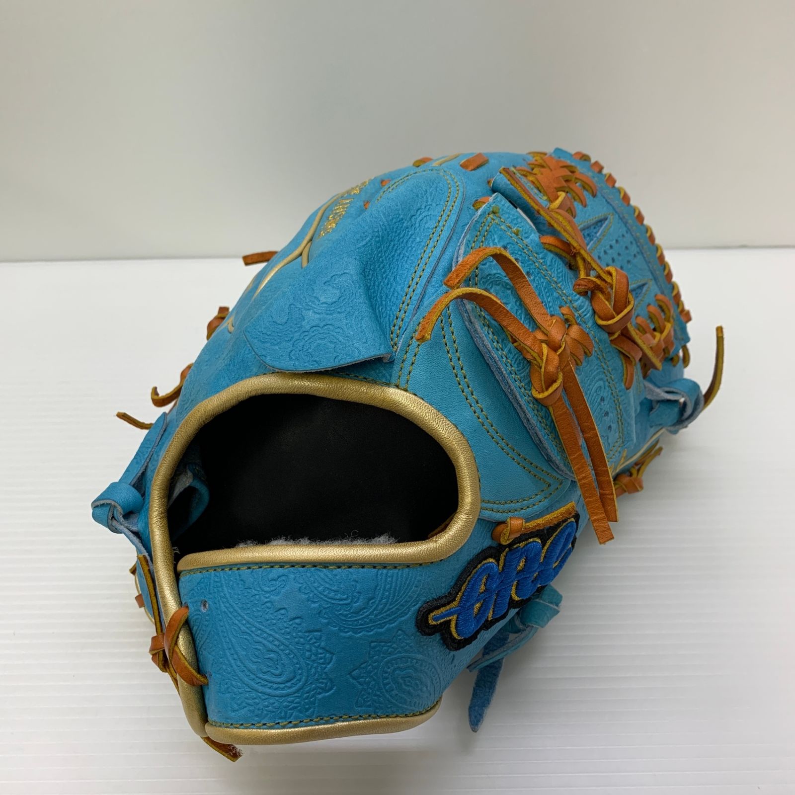 ワンオブジアンサー 硬式 大人 一般 投手用 グローブ ピッチャー グラブ 右投げ  中古品 グローブ袋付き 野球 6060