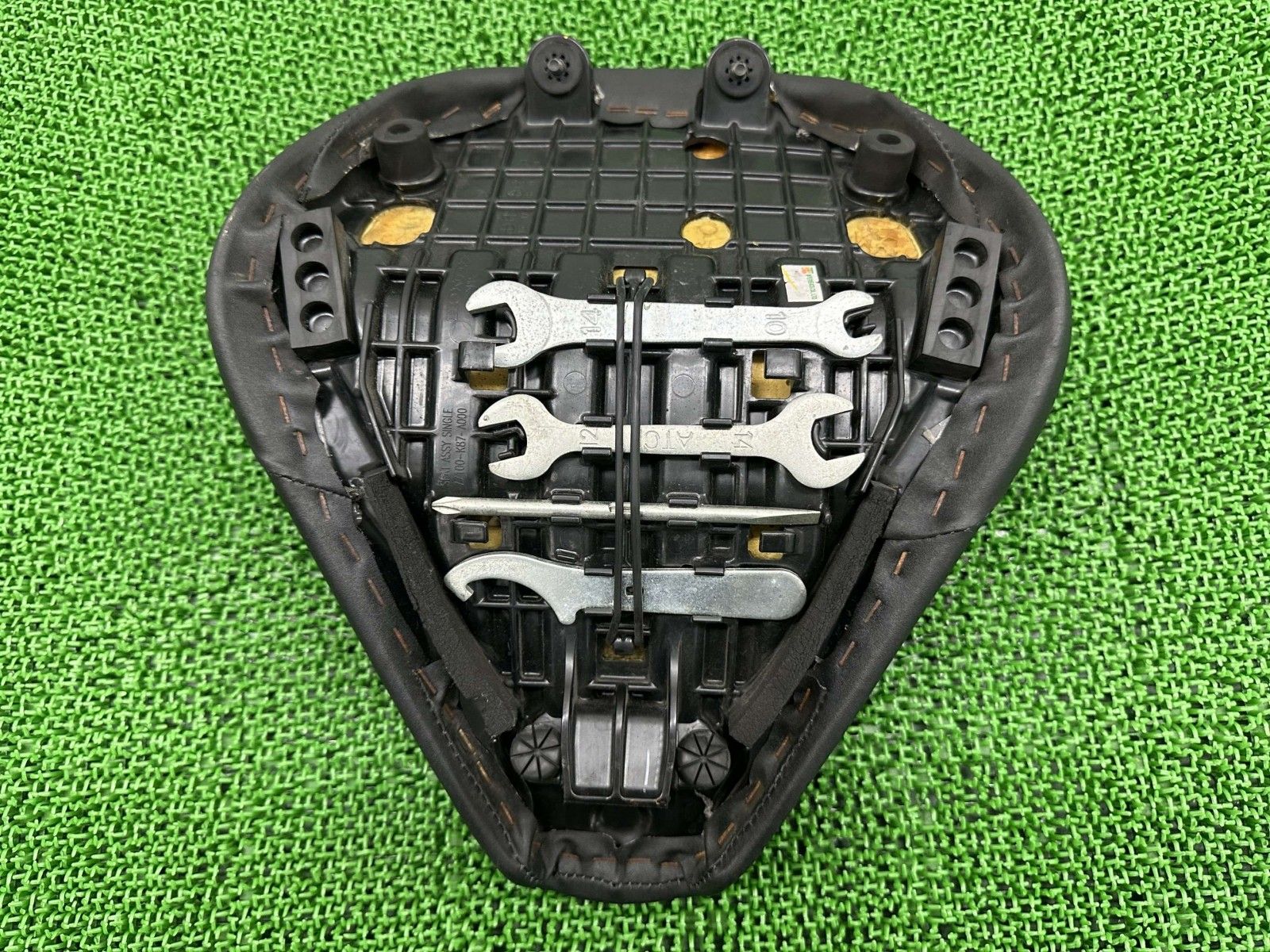 バイク レブル250 フロントシート K87 ホンダ 純正 バイク 部品 MC49