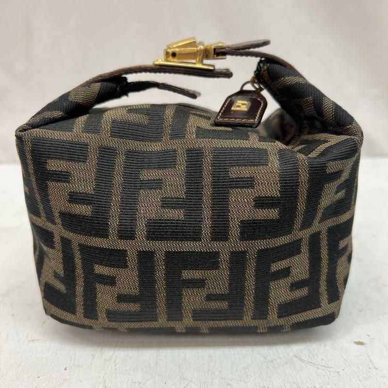 FENDI フェンディ ポーチ バニティポーチ ズッカ柄 - メルカリ