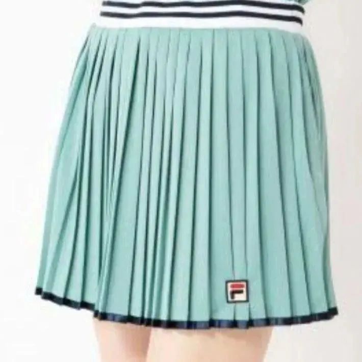 FILA フィラ テニス スコート Sサイズ 美品 青緑 - メルカリ