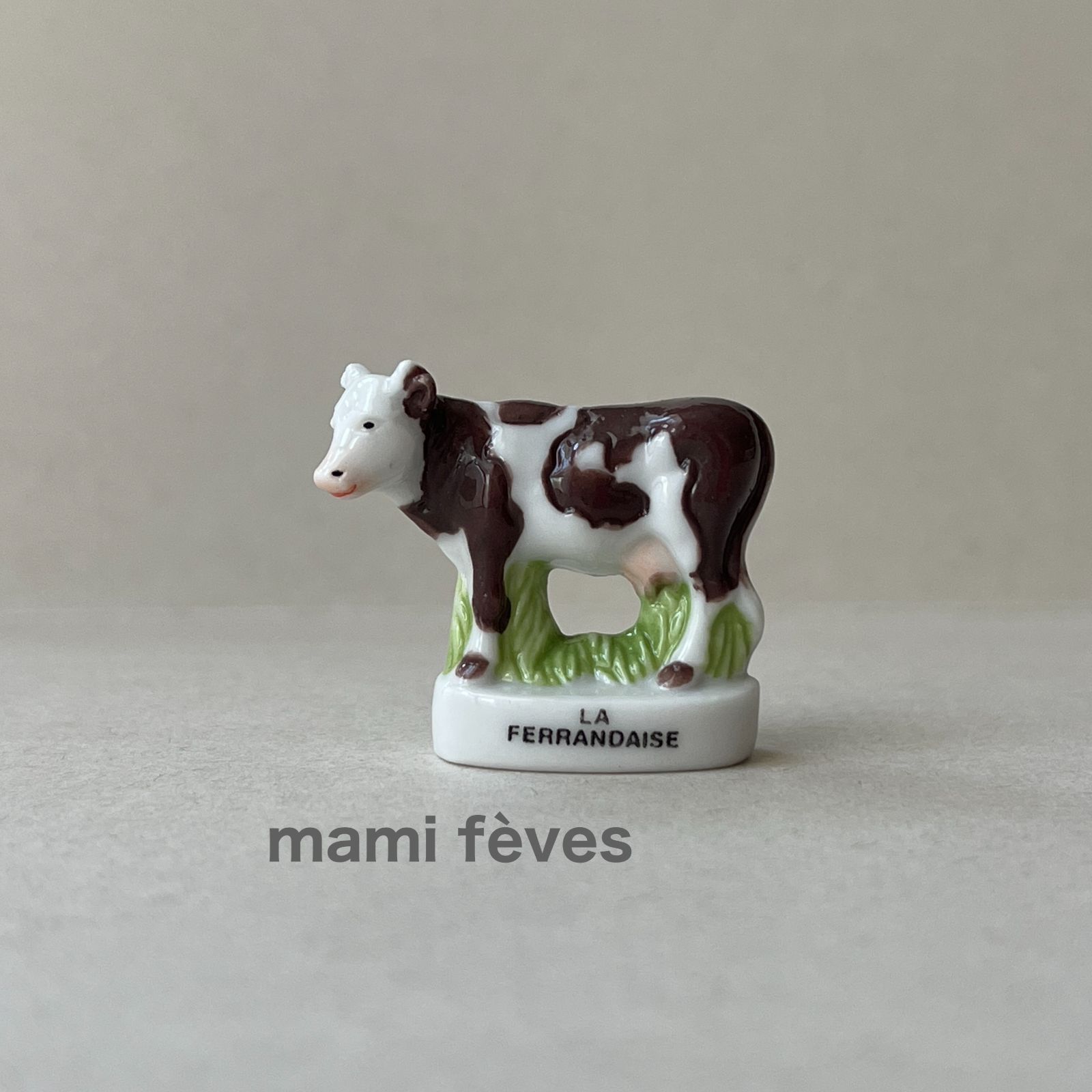 フェーヴ　バスルーム　フランス　フェーブ　ミニチュア陶器　f-3921 フェーヴ バスルーム フランス フェーブ ミニチュア陶器 f-3921