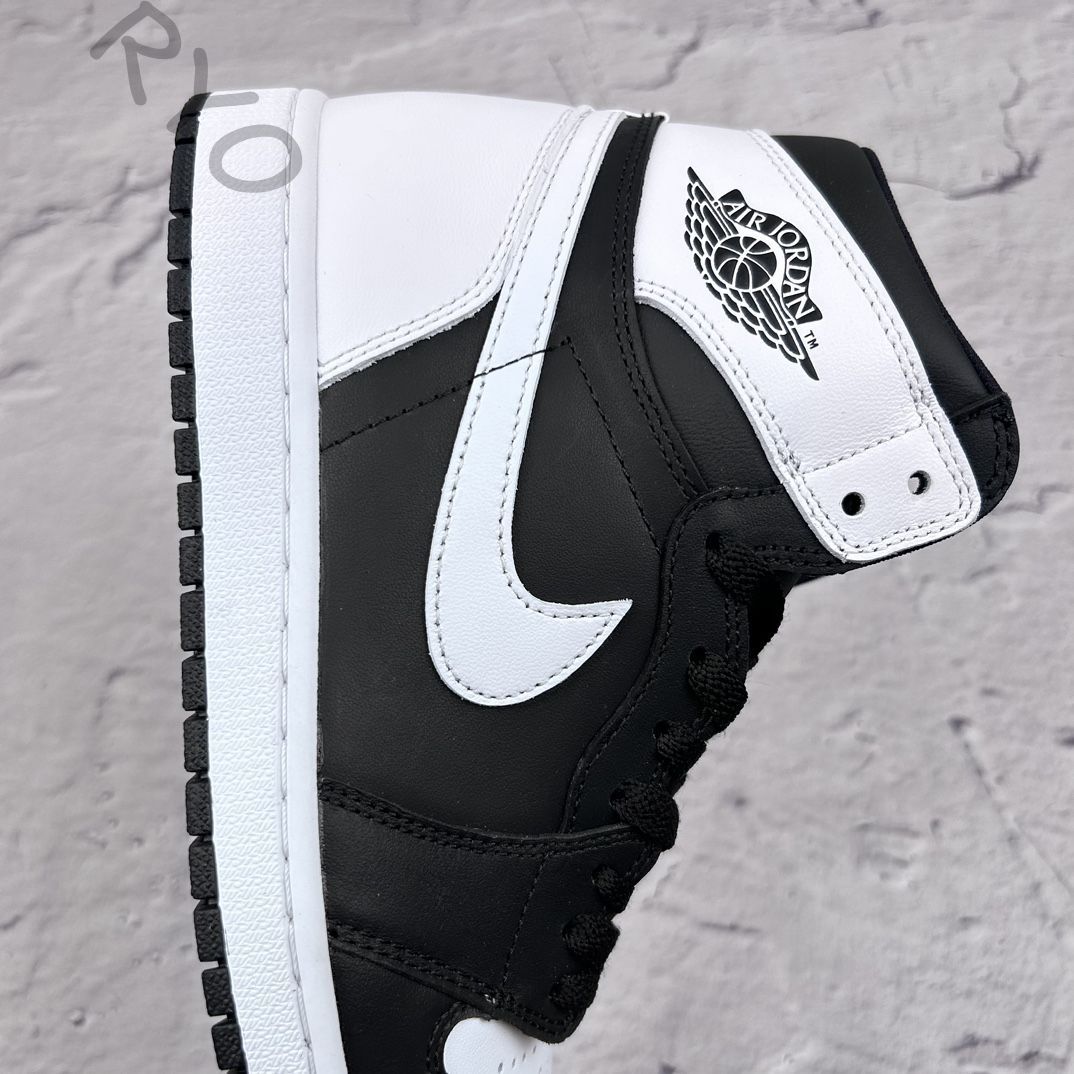 ⭐️新品⭐️未使用✨男女兼用🆕箱付 ナイキ エア ジョーダン 1 レトロ  