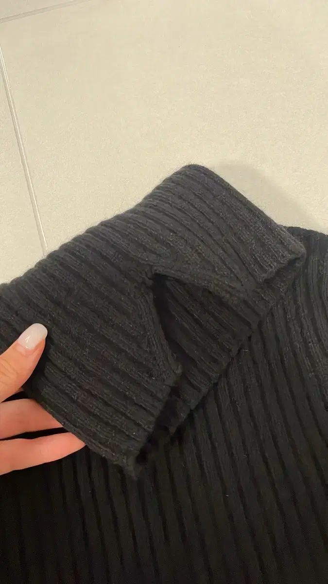 ホルターネック ニット