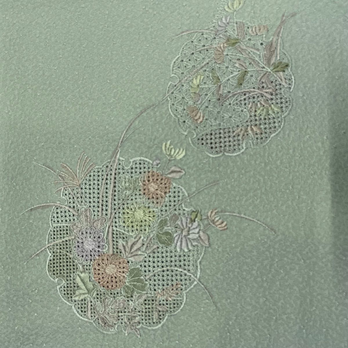 バイセル 着物 美品 名品 付下げ 薄緑 雪輪 花丸文 花びら 金糸 袋帯セット 正絹 159cm Mサイズ ☆☆☆☆ 訪問着 身丈157.5cm 裄丈63.5cm S 袷 雪輪 秋草 螺鈿 金銀彩 薄ピンク