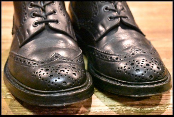 黒 ウイングチップ