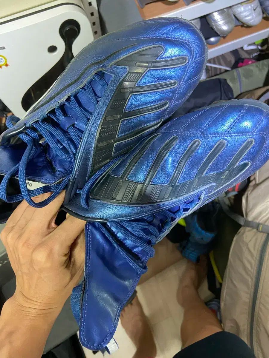 adidas アディダス