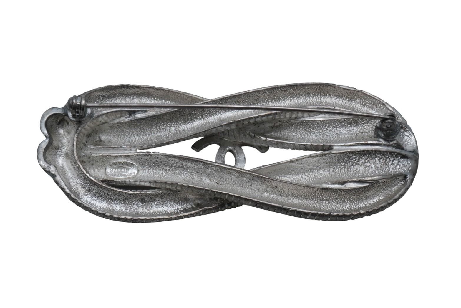 サイズ横8cm縦3cmシャネル 97P ピンブローチ ブローチ ココマーク ロープ モチーフ