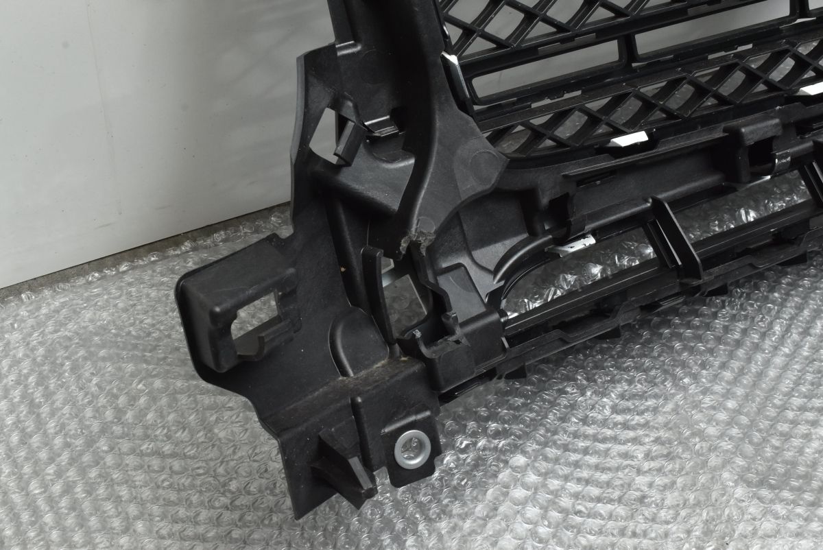 正規品】メルセデスベンツ W463A Gクラス 純正 フロントグリル 1点 