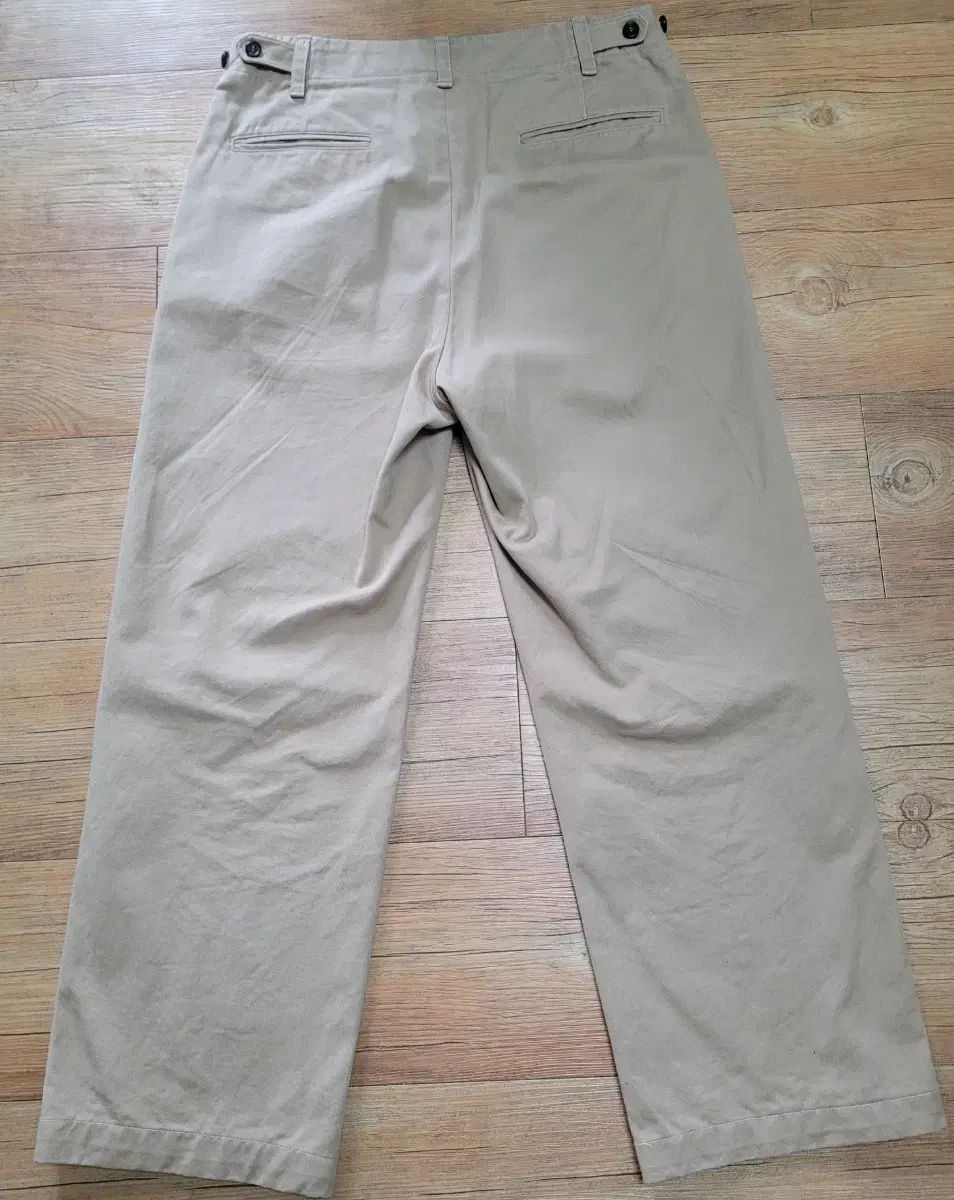 【HED MAYNER】　ヘドメイナー コーディロイタックパンツ　44 HED MAYNER】 ヘドメイナー コーディロイタックパンツ 44 osaka / HED