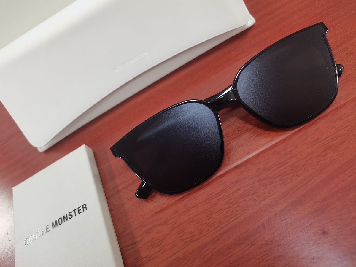 Gentle Monster ジェントルモンスター LILIT ブラック Amazon.co.jp: ジェントルモンスター GENTLE MONSTER LILIT 01