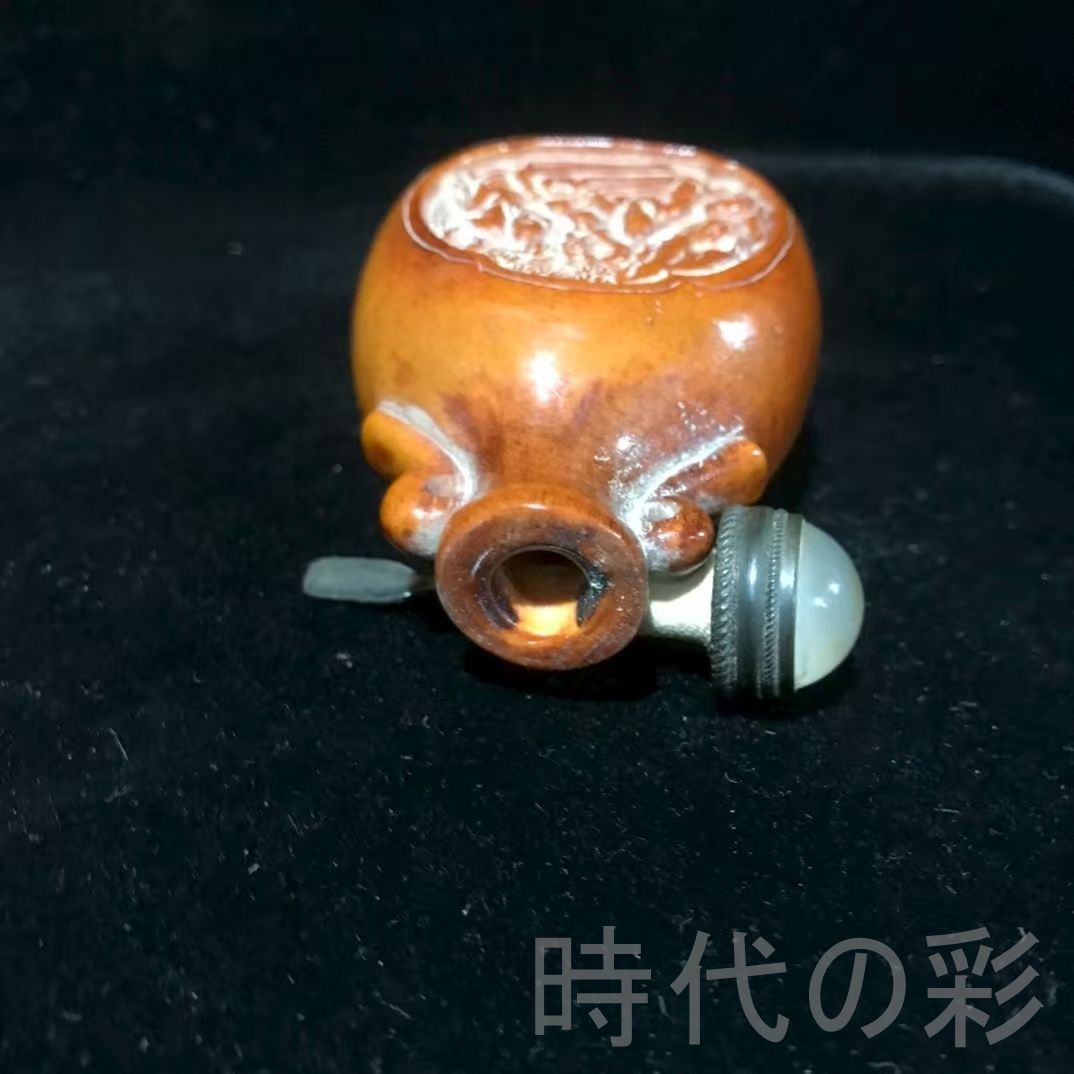 人物故事鼻煙壺 細密彫刻