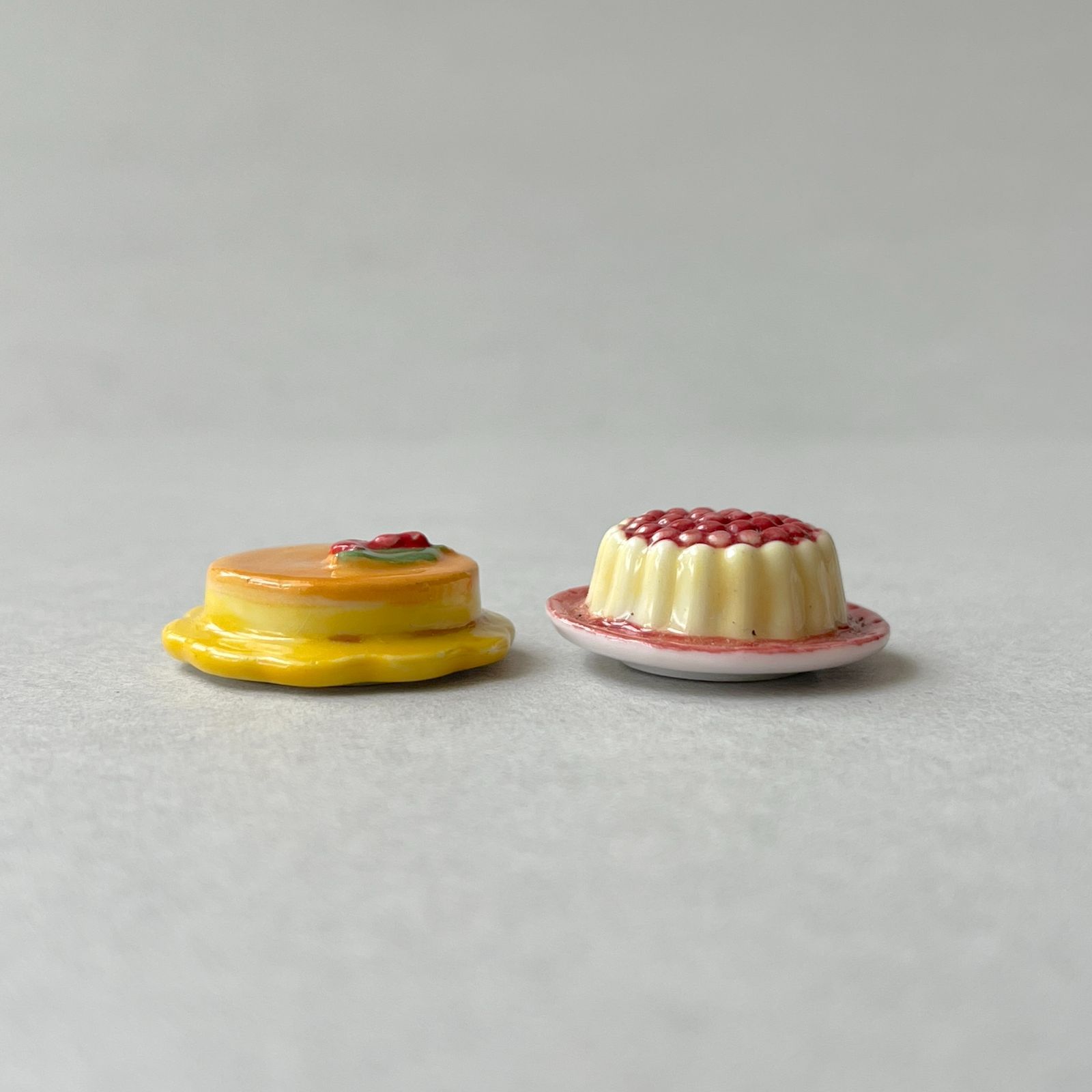 フェーヴ ティーセットとスイーツ 5個 フランス フェーブ ミニチュア