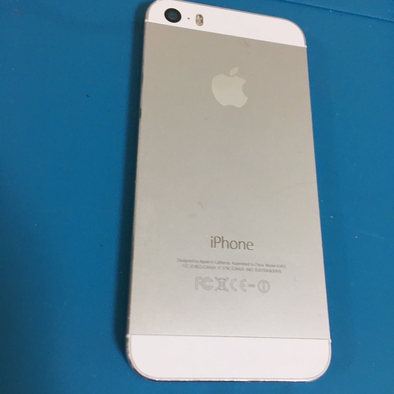 iPhone5s 本体 32GB シルバー - メルカリ