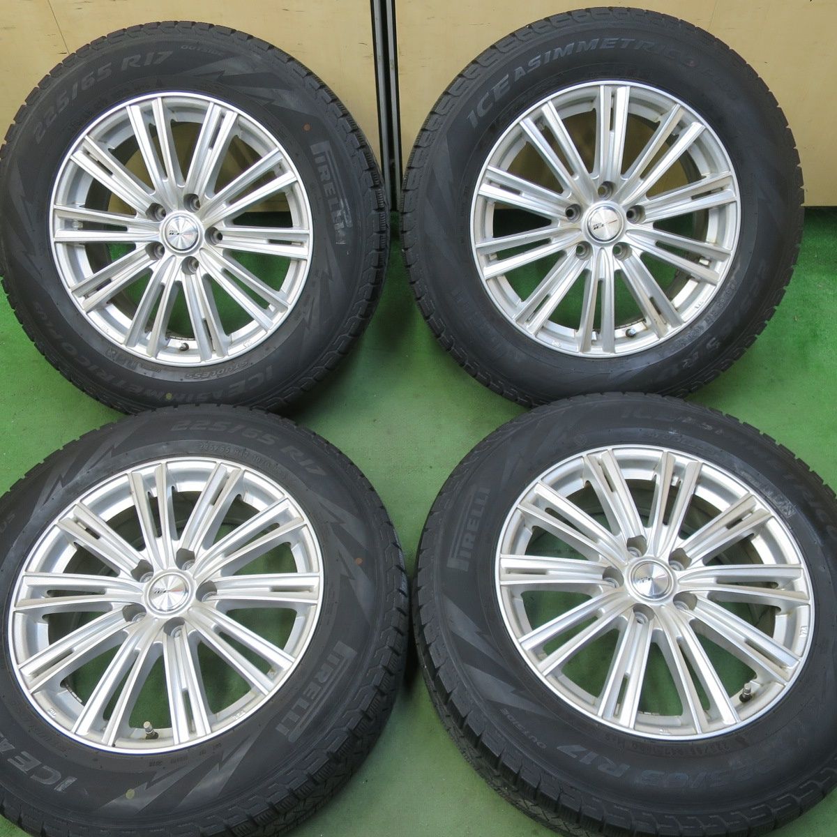 ピレリ 225/65/17 スタッドレスホイール付きタイヤ PIRELLI（ピレリ 