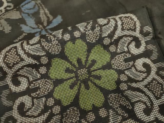 平和屋着物○本場大島紬 アンティーク大島 7マルキ 地空き 草花丸文