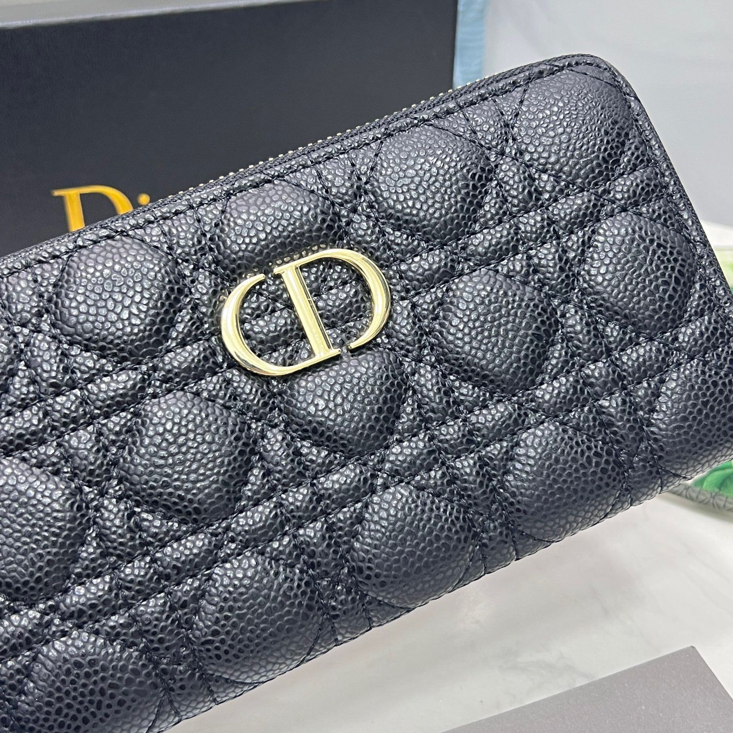 美品 箱付き Dior 長財布 レディディオール ラウンドジップ キルティング ブラック - メルカリ