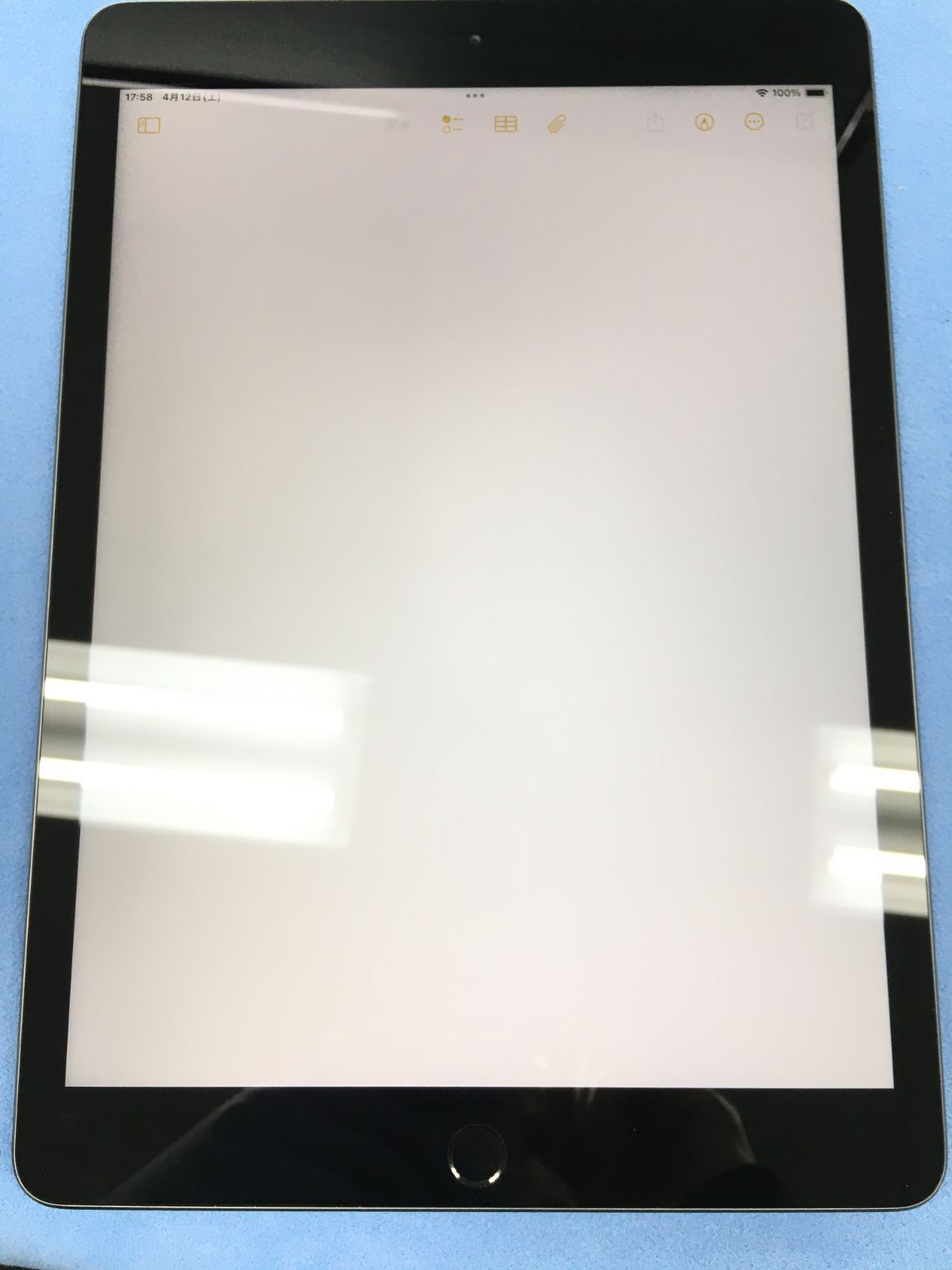 送料無料】美品 電池93％ Apple iPad 第8世代 Wi-Fi 32GB スペース