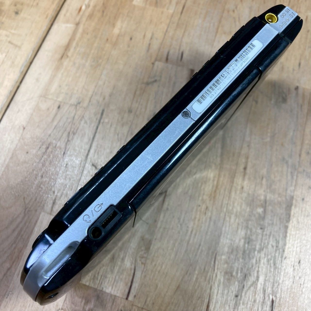 PSP-3000 本体のみ 傷多め 充電器付き バッテリー UP786_INFO