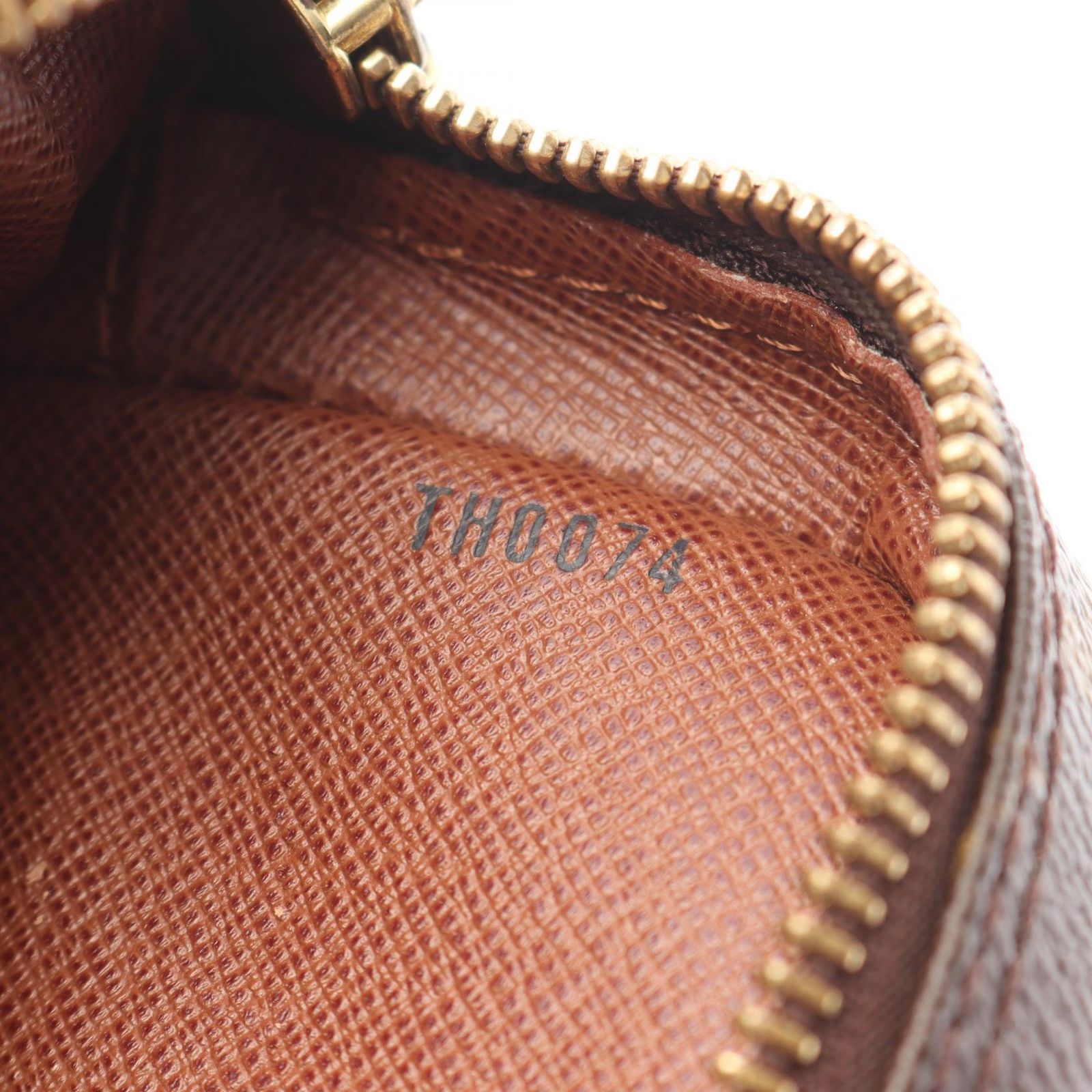 LOUIS VUITTON ルイ ヴィトン アマゾン モノグラム ショルダーバッグ DECORATOM_COM_BR